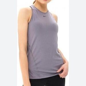 Nike tank